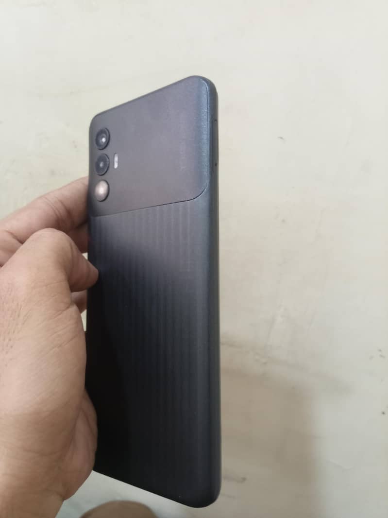 Techno spark 8pro 4