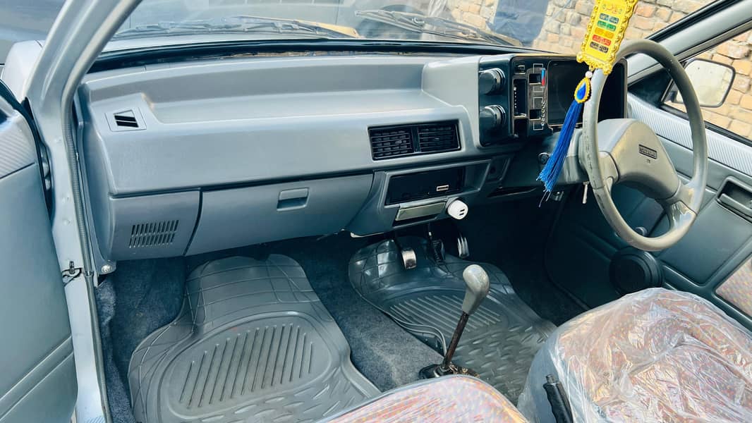 Suzuki mehran vxr 17