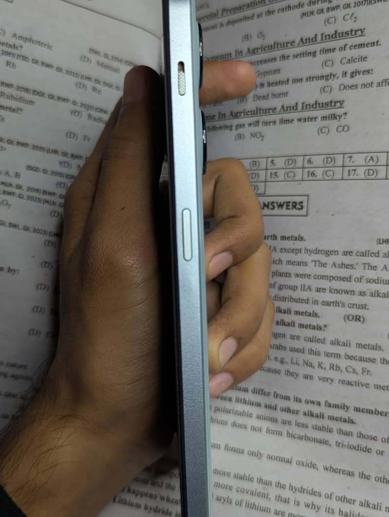 OnePlus Ace 2V 2