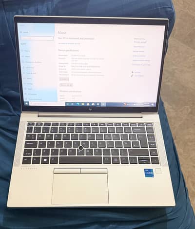840g8 i5/11generation Ram 8gb ssd 256gb Condition 10/10