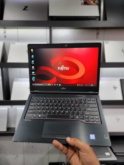 Fujitsu Lifebook U748 | i5 7th Gen | 8GB RAM | 256GB SSD | Lightweight