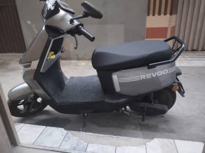 Revoo A11 almost brand New