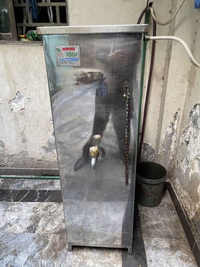 Electric water cooler