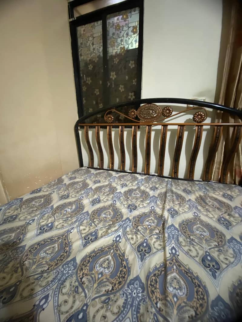 king bed 1
