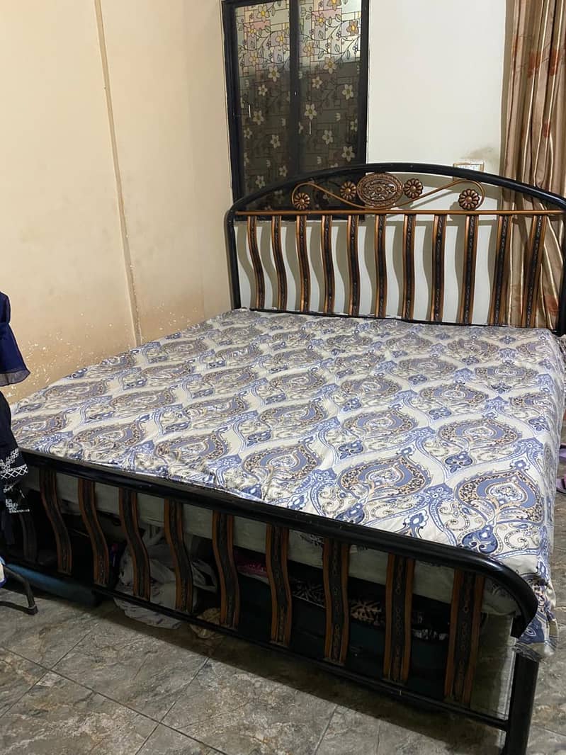 king bed 2