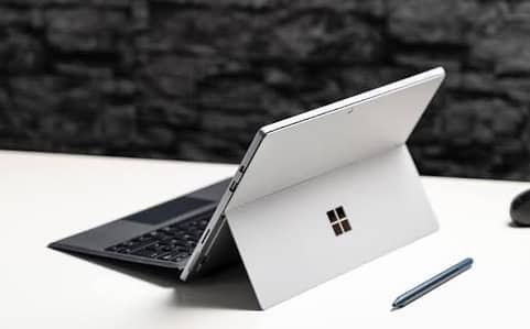 Microsoft Surface Pro 6 (i5 8th Gen).