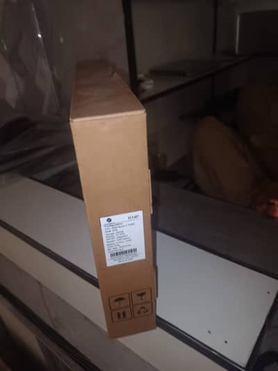 Laptop AMD Ryzen 5 7430U  8GB RAM 256GB SSD 14" FHD Display