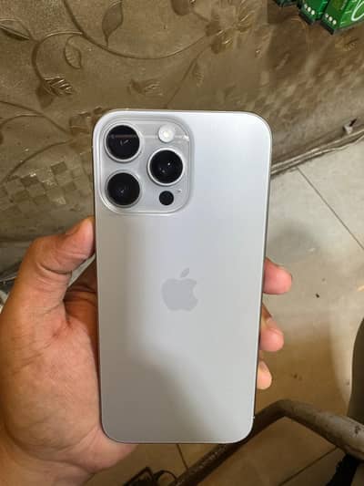 Apple iPhone 16 Pro Max