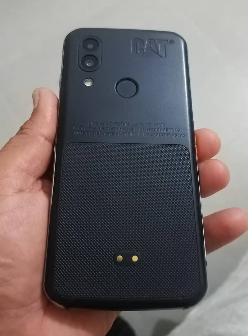 CAT S62 4