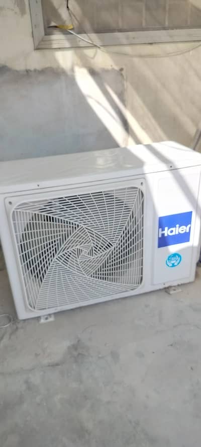 Haier Ac 1.5 ton  invertor