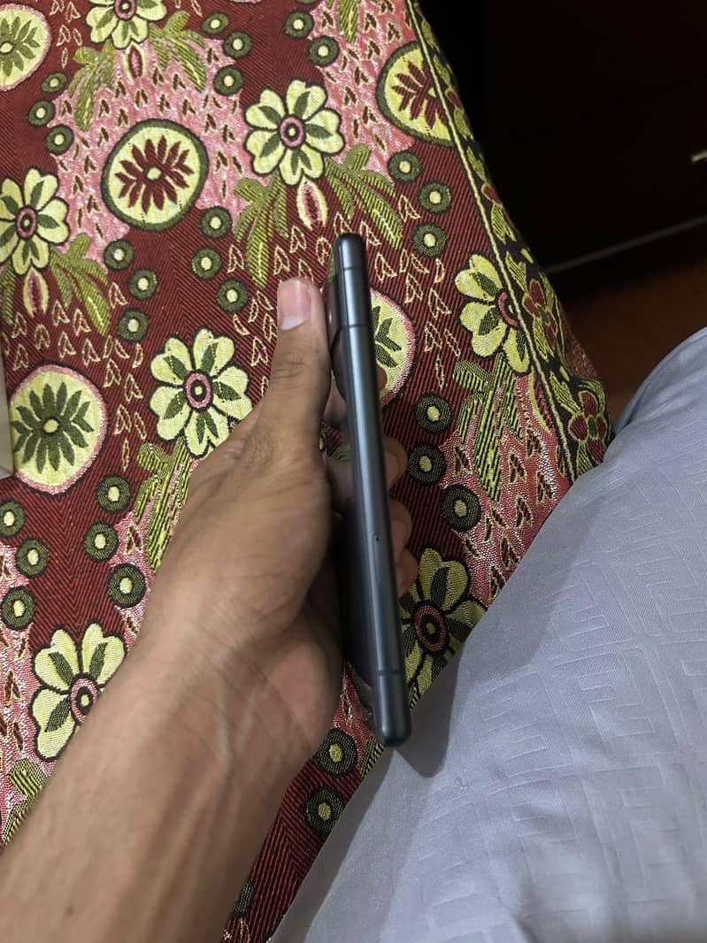 Google Pixel 7a  8/128 3