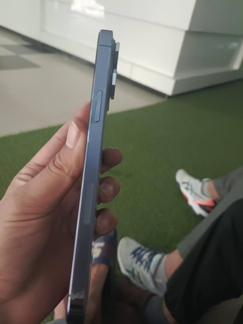 iphone 13 pro max 4