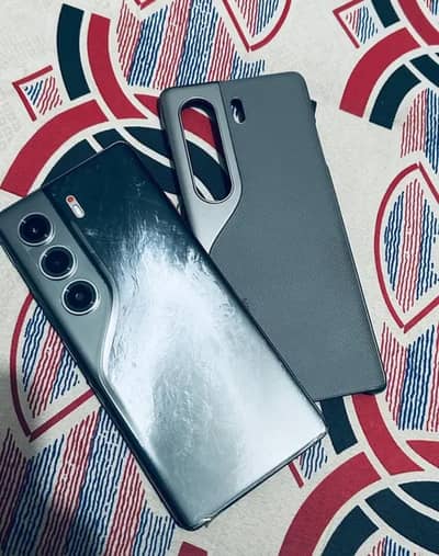 Tecno Camon 40 Pro (12/256)