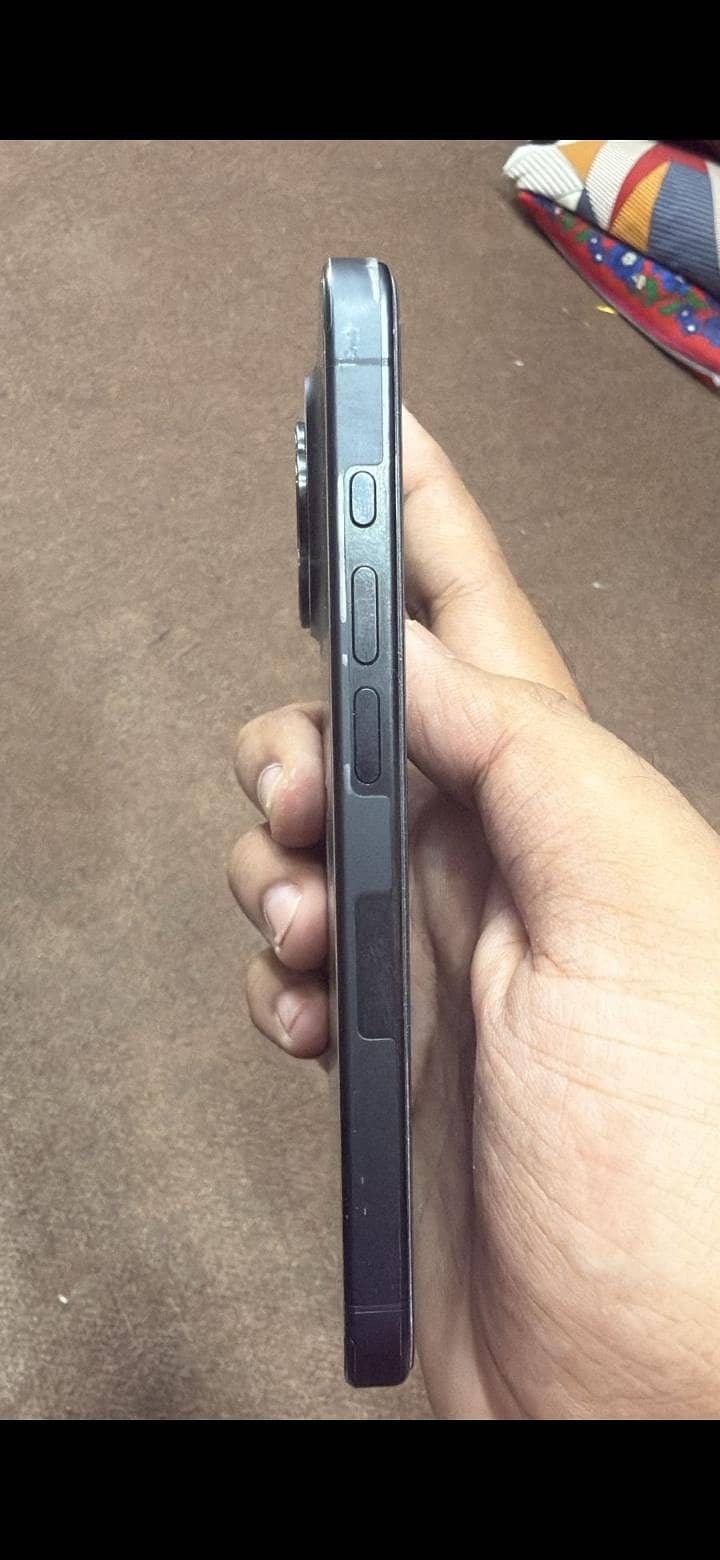 iphone 15 pro 2