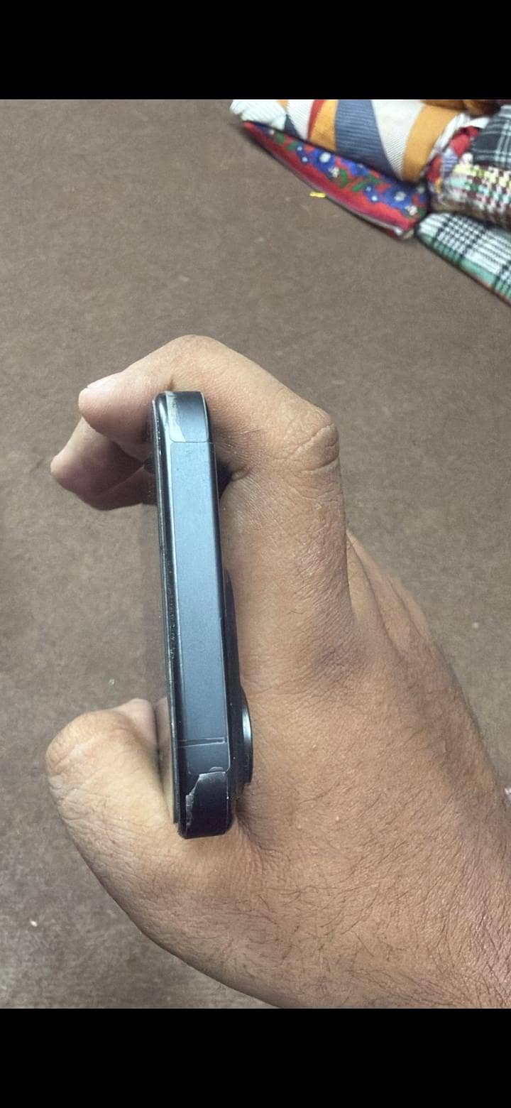 iphone 15 pro 4