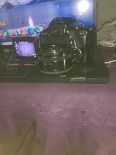 DSLR camera
