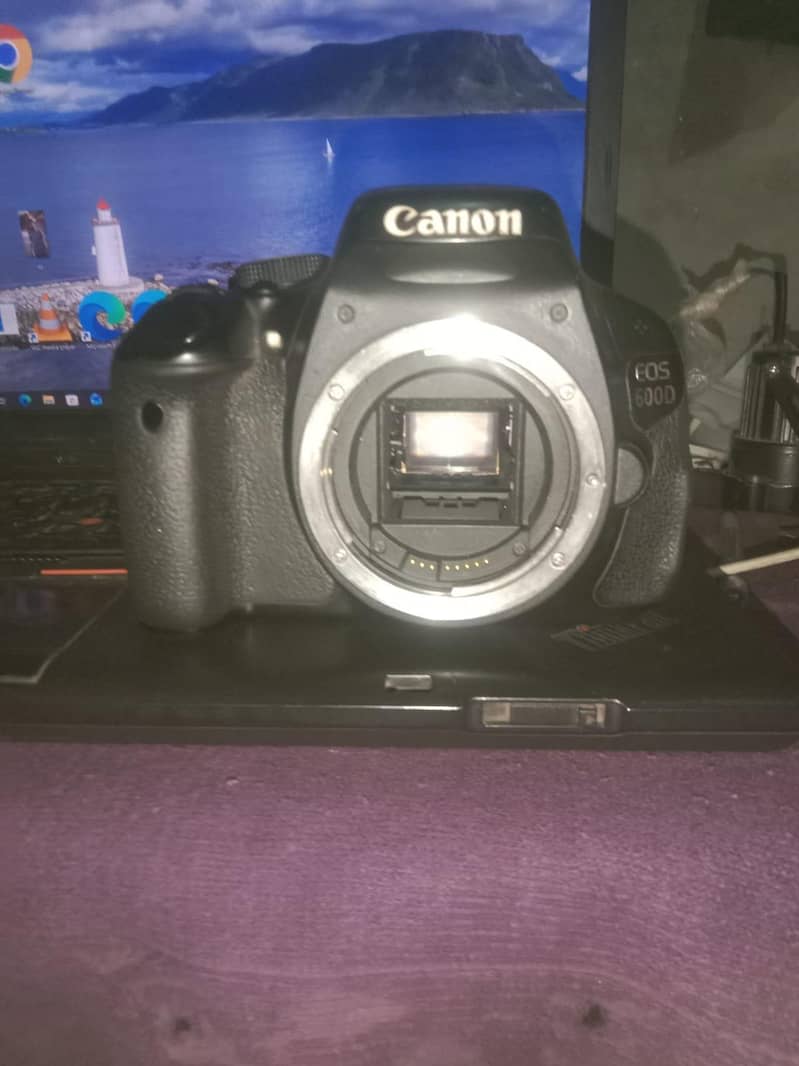 DSLR camera 1