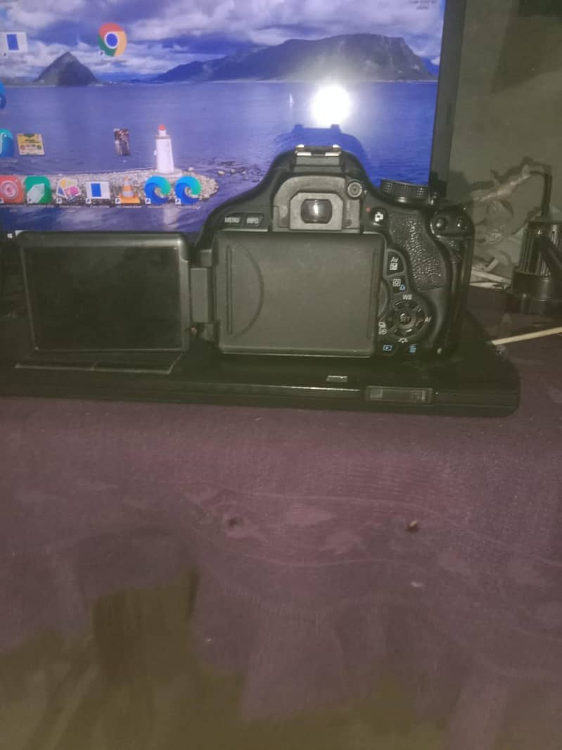 DSLR camera 4