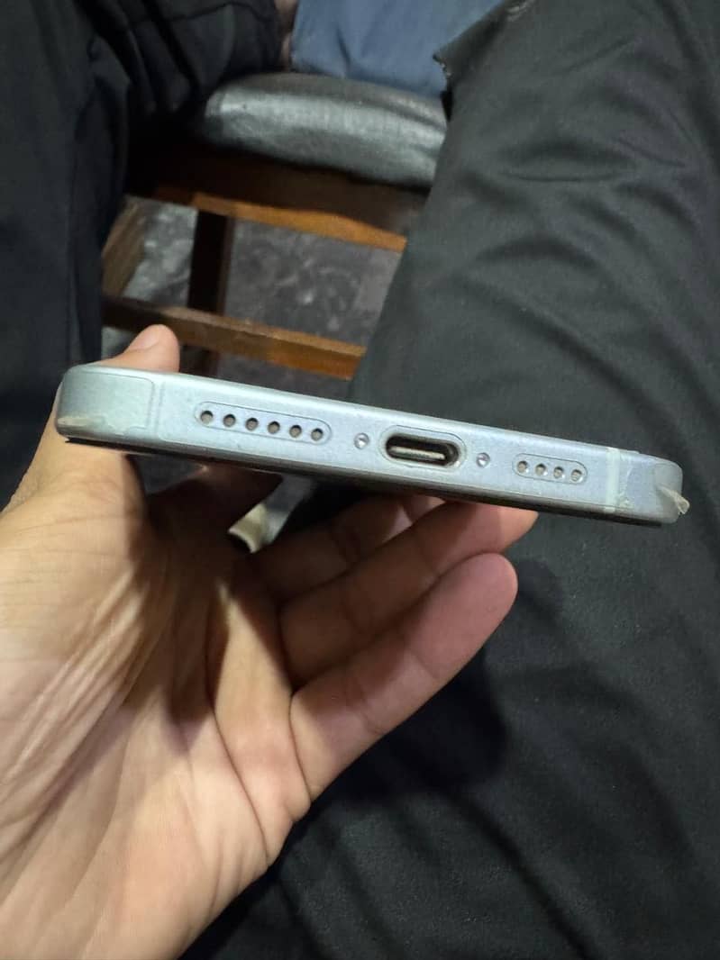 Iphone 15 plus 0