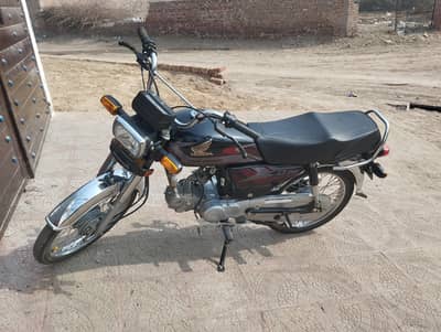 CD 70 good condition total genuine first owner