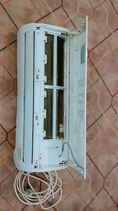 AC slightly used