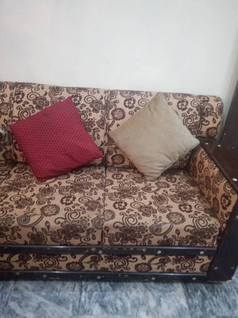 7 seater sofa 0