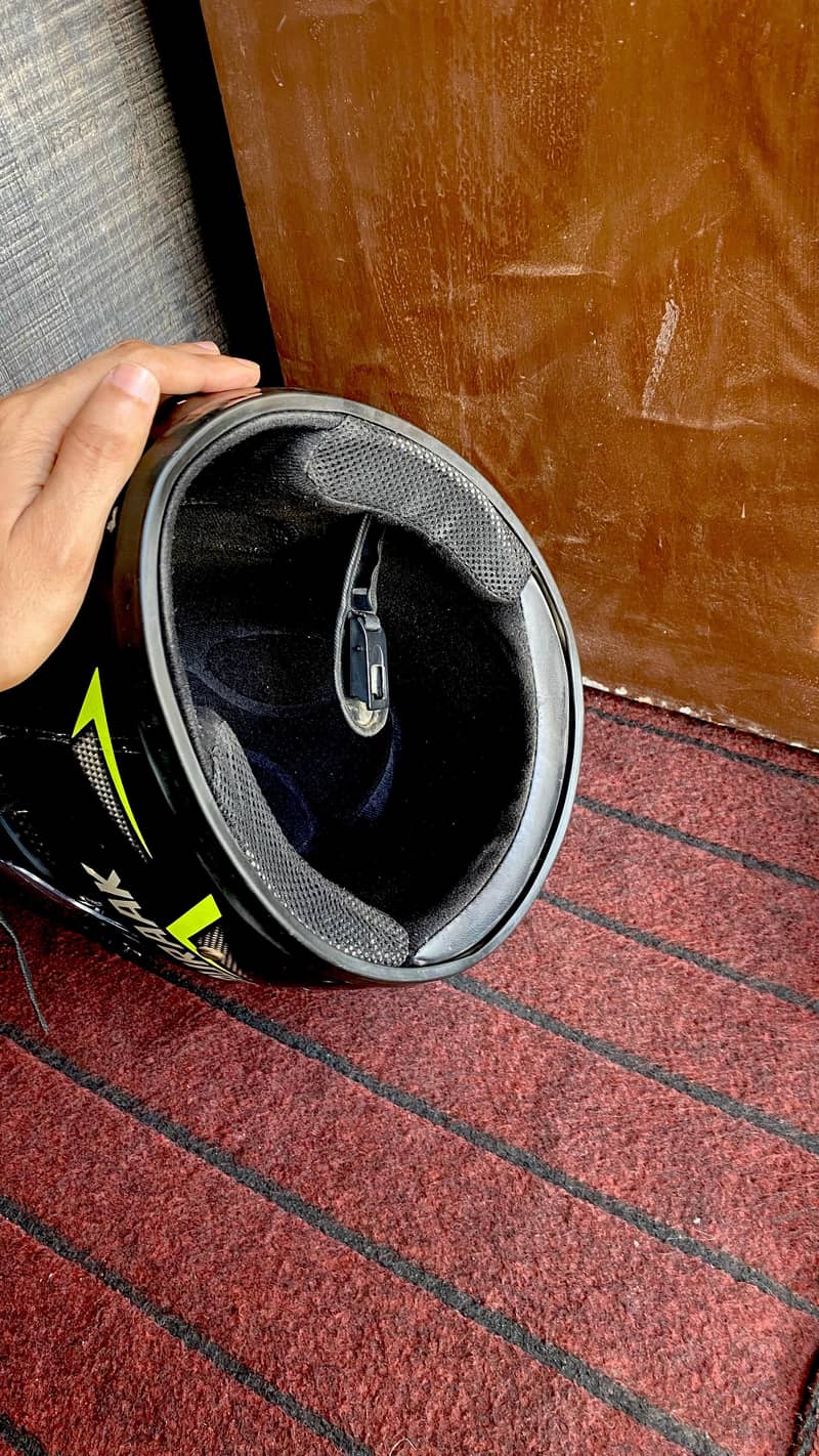 helment 7