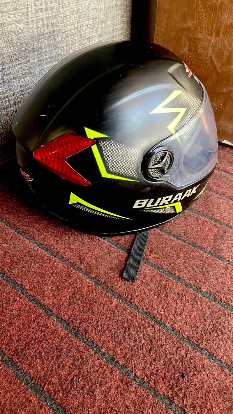 helment 14