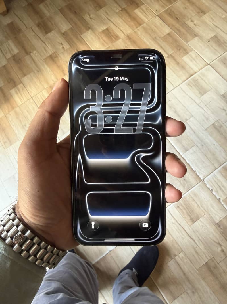 Iphone 12 pro max 3