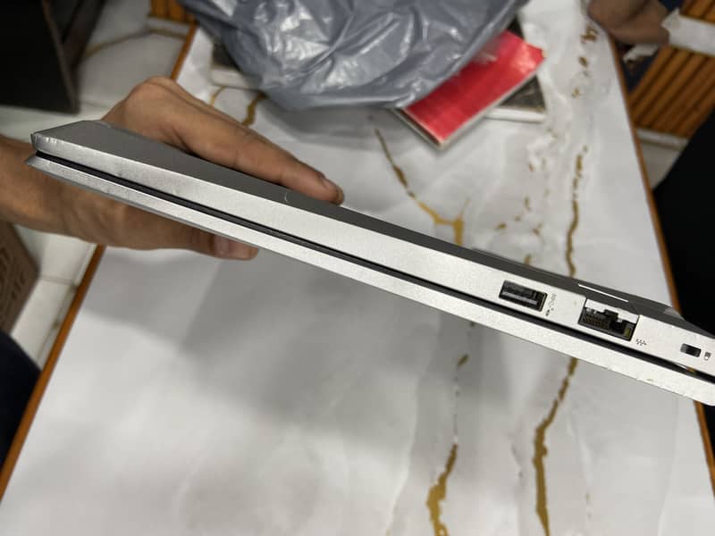 HP pro book 4