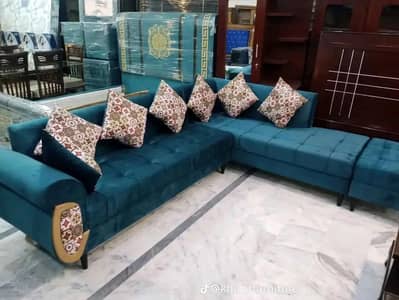 3 fine Poshish and interior design