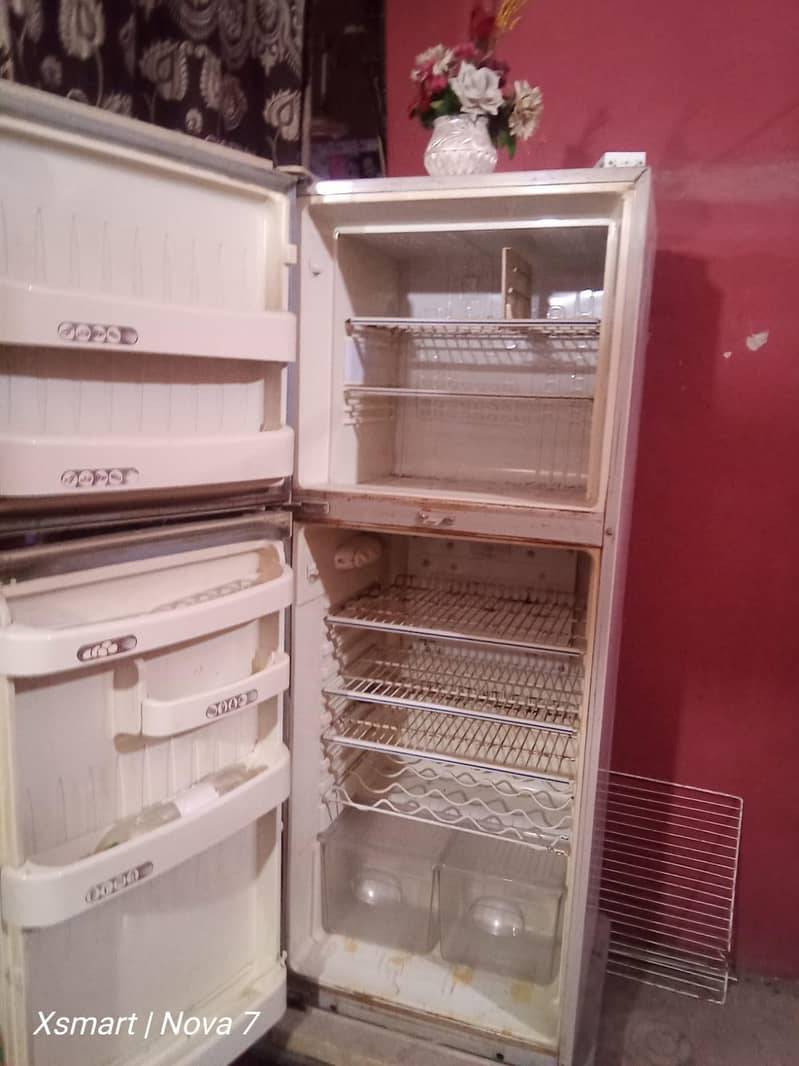refrigerator 4