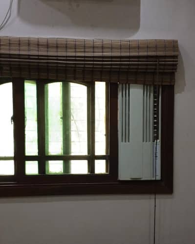 window A. C