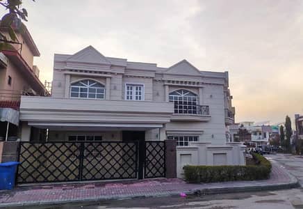 Corner Park Face 6 Bed Designer House Phase 3 Bahria Town Rawalpindi