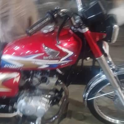 Honda 125 for sail