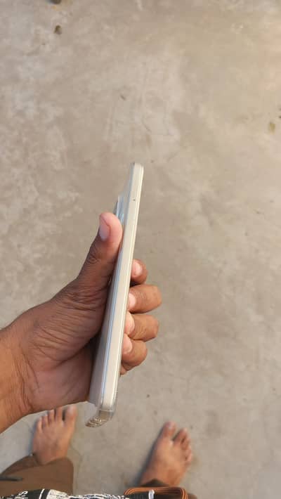 tecno spark 30 pro ha bilkul ok ha sb kuch sath ha box charger wager