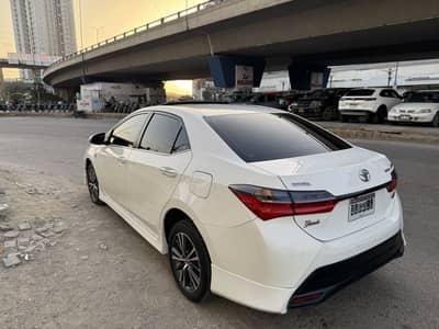 Corolla altis grande 19-20