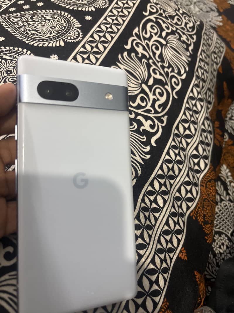 Google pixel 7a 2