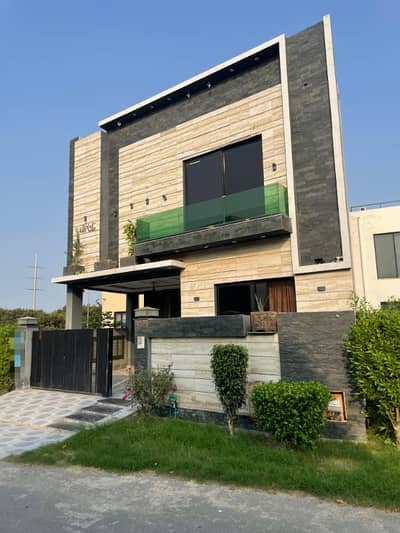 DHA PHASE 9 TOWN HOUSE FOR RENT 5 MARLA FULLY FURNISHED