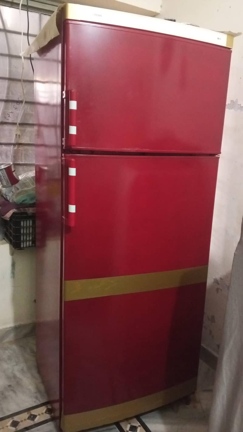 refrigerator 0