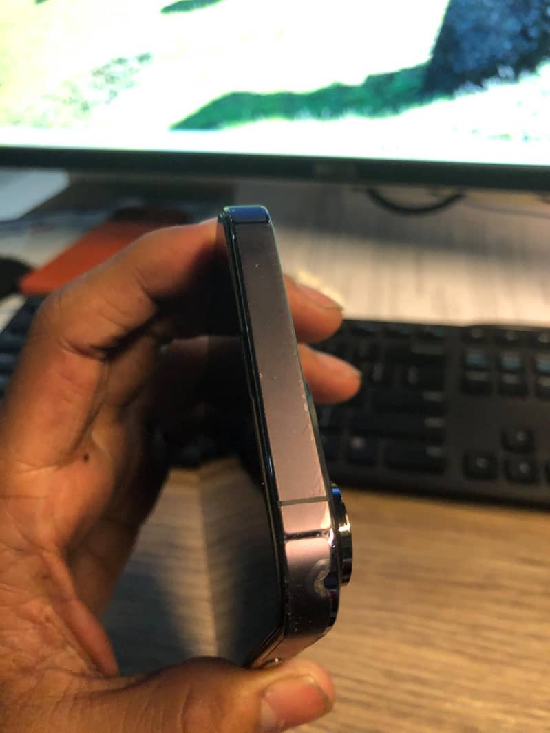 iPhone 14 Pro Max 7