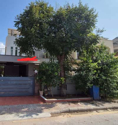 Lush House Very Reasonable Demand 10 Marla New House For Sale Bahria Phase 3