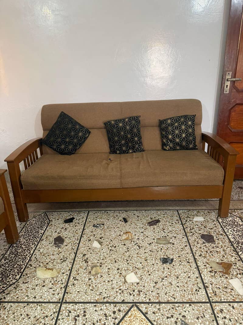 5 Seater Sofa 1