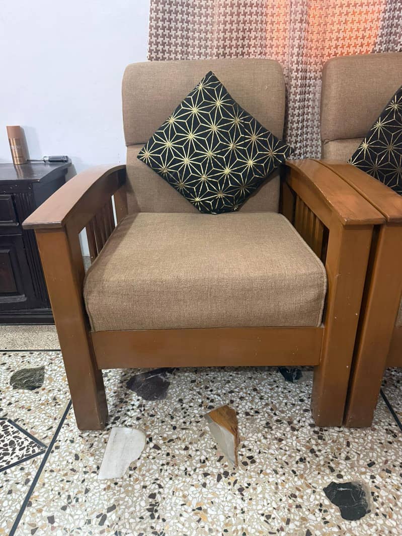 5 Seater Sofa 3