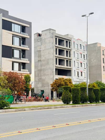 Prime Location 05 Marla Residential Plot in Eastern Block with Possession & Utility Paid