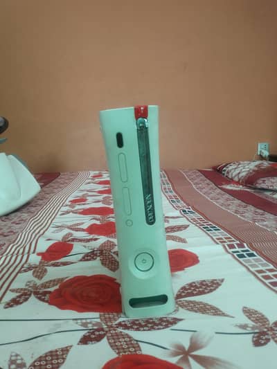 xbox 360 500 gb with original limited steering wheel