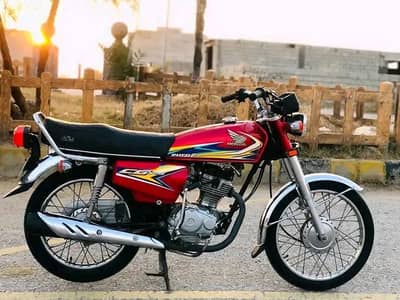 Honda CG 125 model 2019 for urgent sale