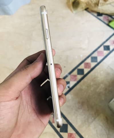 iphone 6s board ka issue hy baki everything ok hy panel battery finger
