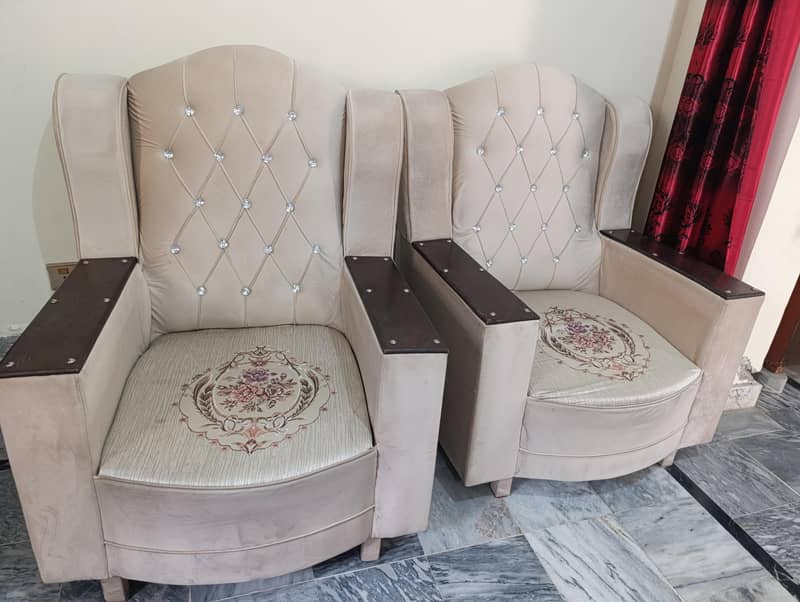 5 seater sofa 0