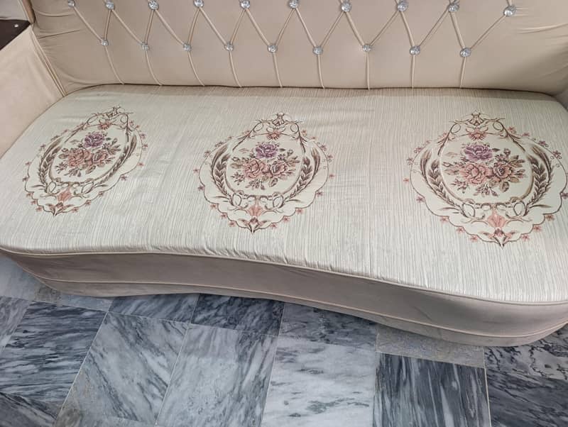5 seater sofa 10